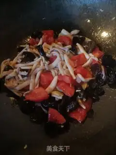 Make Platinum tomato fried eggs step 11
