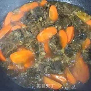 Make Roasted carrots burning cattle step 4