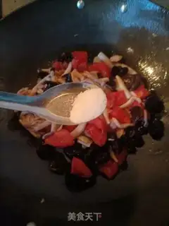 Make Platinum tomato fried eggs step 12
