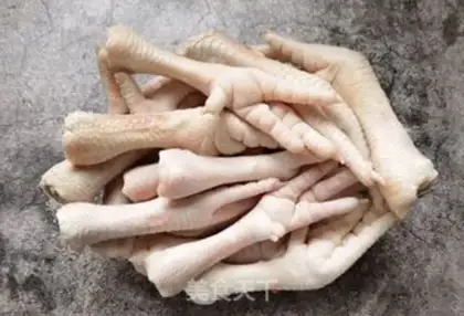 Make Lemon with pepper chicken claws step 0
