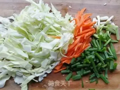 Make Sour soup and eggs step 0