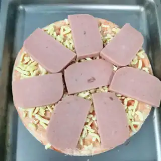 Make Ham pizza step 3