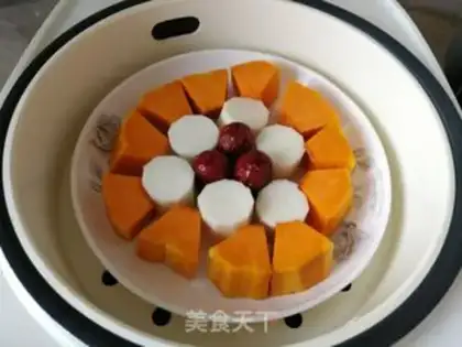 Make Pumpkin poached red dates step 3