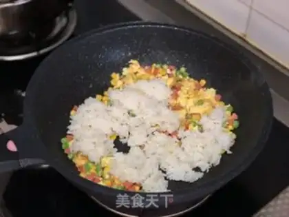 Make Seafood Christmas ring step 7