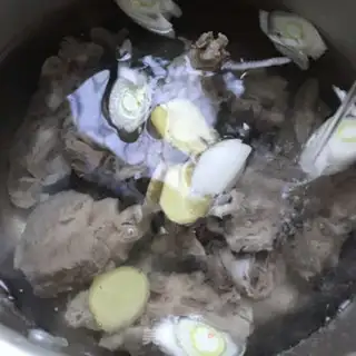 Make Spicy dragon bone soup step 6