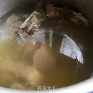Make Spicy dragon bone soup step 8