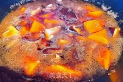 Make Pumpkin taco-head beef stew step 9