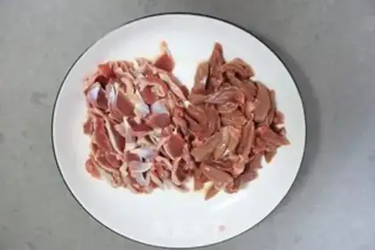 Make Chili fried chicken step 1