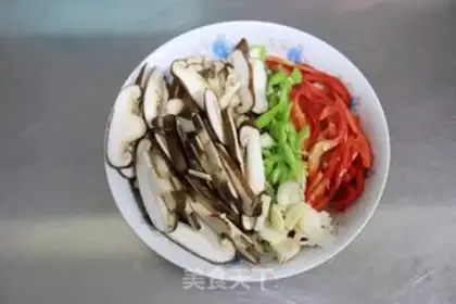 Make Pepper fried mushrooms step 1
