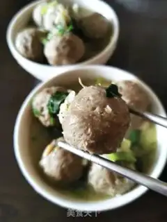 Make Beefball and meat bar soup step 12