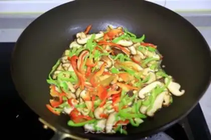 Make Pepper fried mushrooms step 4