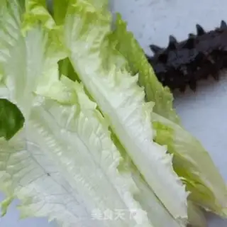 Make Lettuce with sea cucumber step 3