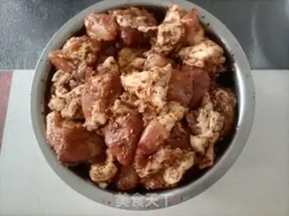 Make Homemade Sichuan spicy sausage step 4