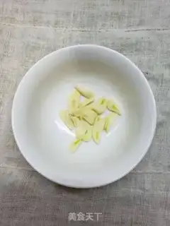Make The Celery Lily step 2