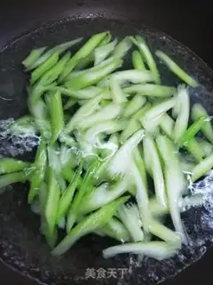 Make The Celery Lily step 3