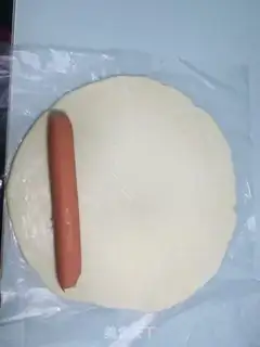 Make Cat claw bread step 1
