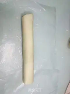 Make Cat claw bread step 2