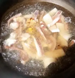 Make Onion squid step 1