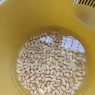 Make Celery soy sauce step 1