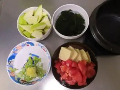 Make Tomato tofu pot step 0