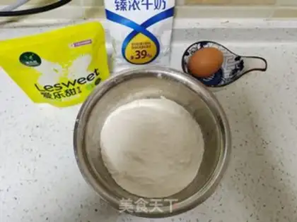 Make Eggs and cuss step 0