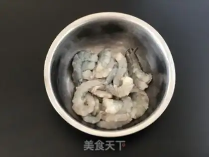 Make Shrimp tomato soup step 0