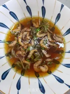 Make A bowl of yin noodles step 3