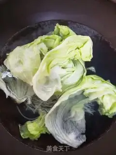 Make A bowl of yin noodles step 4