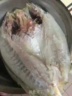 Make Red-hot yellowfish step 1