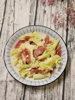 Make The omelet with the sausage step 10