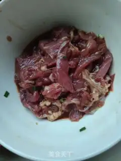 Make Onion fried lamb step 0