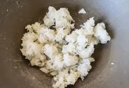 Make Cream pepper egg fried rice step 7