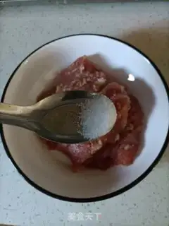 Make Piggy pork dumplings step 2