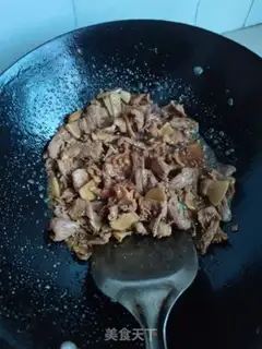 Make Onion fried lamb step 6