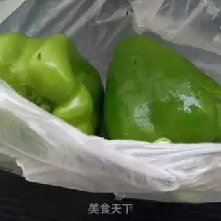 Make Go back to the pot and fry the pepper step 0