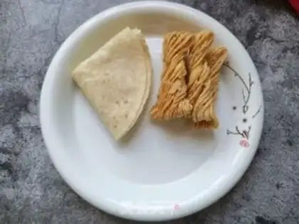 Make A single cake with a tarts egg step 8