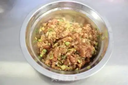 Make Pork radish dumplings step 2