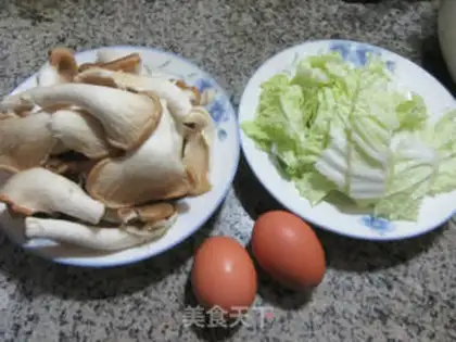 Make The egg show, the mushrooms, the cabbage step 0