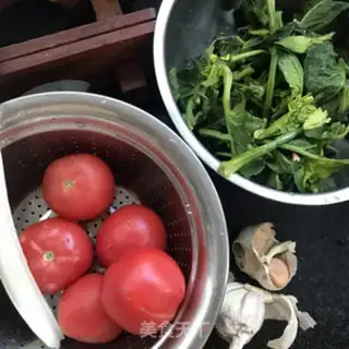 Make Garlic pasta step 1