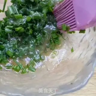 Make Shrimp-skinned casserole step 1