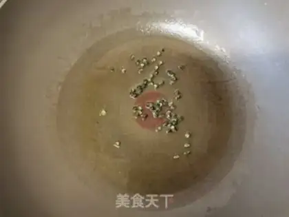 Make A fragrance with fat rolls step 5
