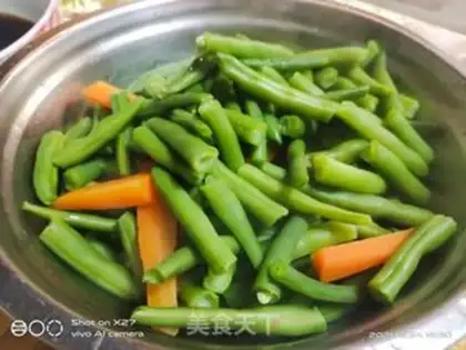 Make Five flowers and four beans step 1