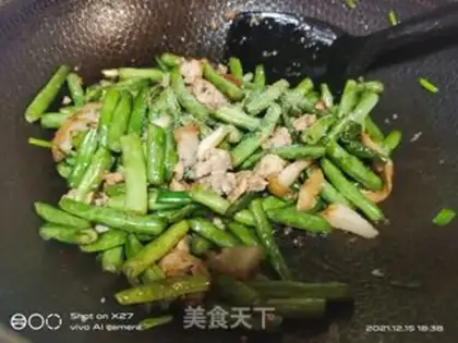Make Five flowers and four beans step 5