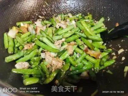 Make Five flowers and four beans step 6