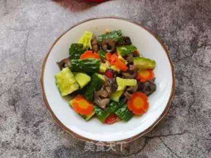 Make Carrot cucumbers with sea cucumber step 8