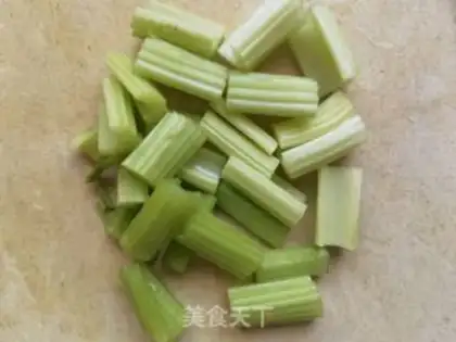 Make Carrot celery with sea cucumber step 0