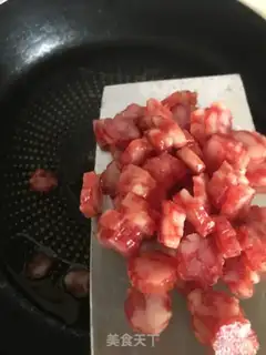 Make Weenie egg fried rice step 5