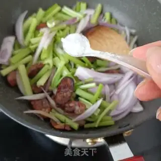 Make Onion celery fried sausage step 6