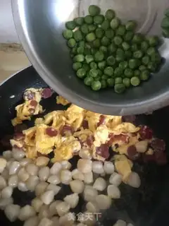 Make Weenie egg fried rice step 8