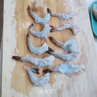 Make Fried shrimp step 1